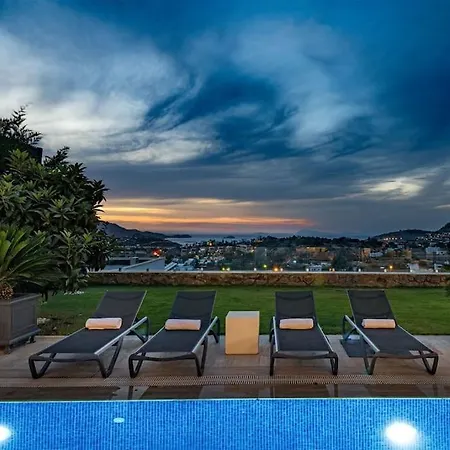 Stunning Modern In Αλικαρνασσός